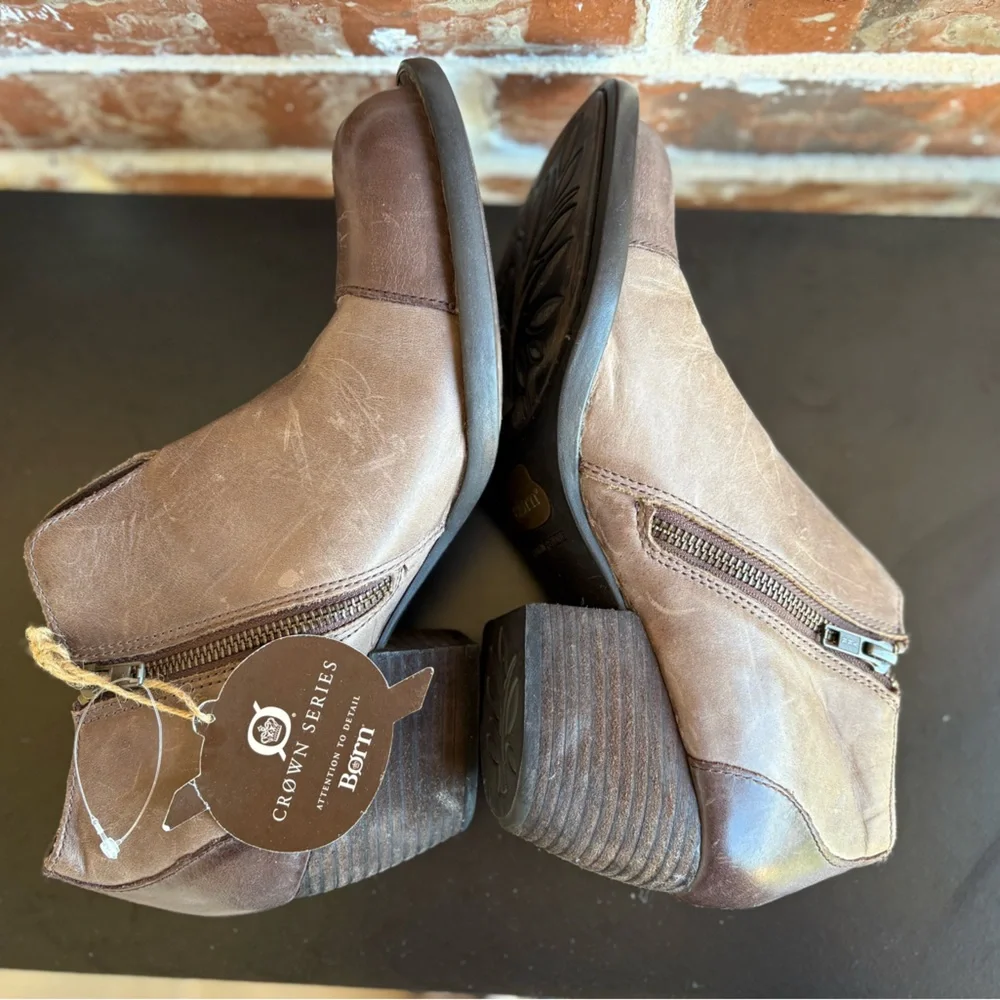 Born Keya Brown Distressed Leather Side Zip Ankle Boots Size 9.5 NWT